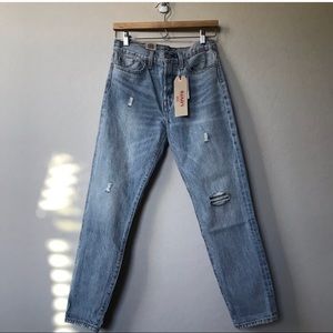 Levi’s Wedgie Fit Jean